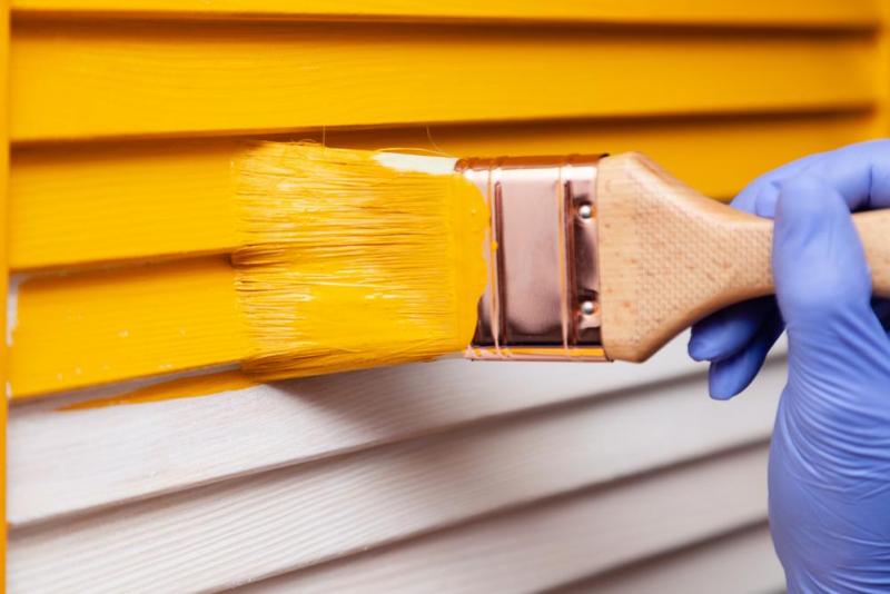 Peinture des volets &agrave; Nantes, techniques et astuces d'expert